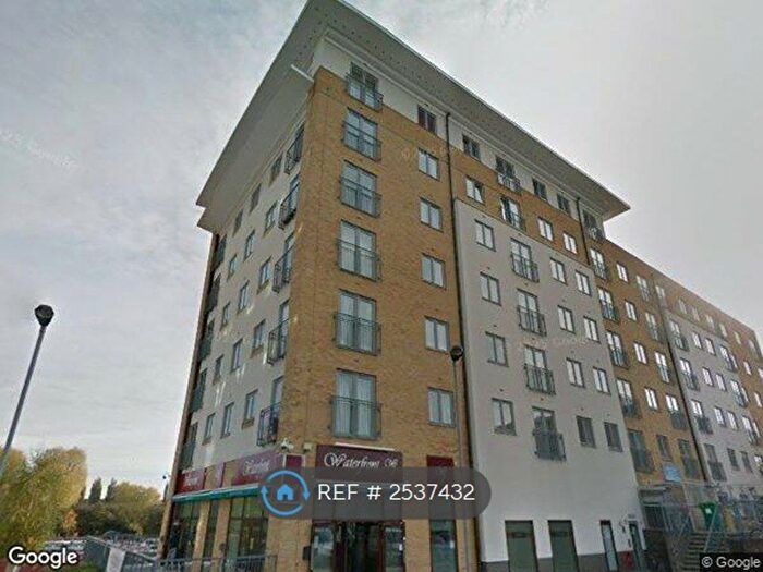 2 Bedroom Flat To Rent In Caldon House, Northolt, UB5