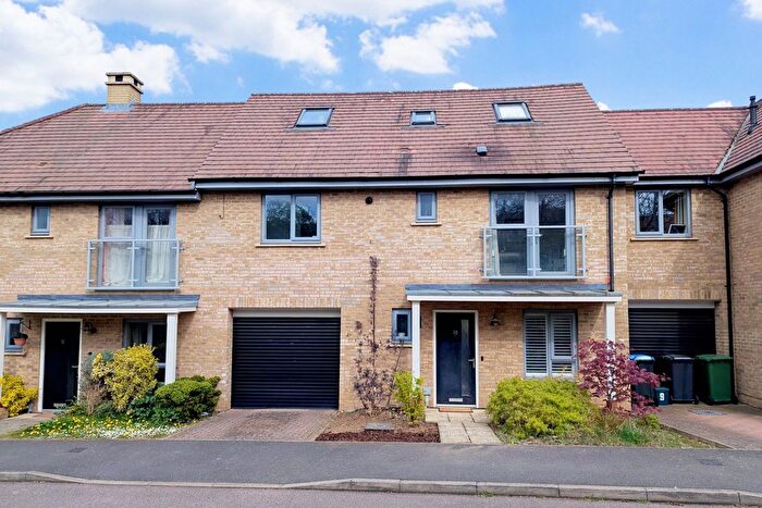 5 Bedroom Mews For Sale In Kingcup Avenue, Leverstock Green, HP2