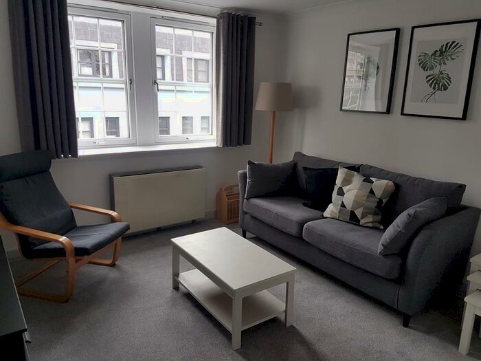 1 Bedroom Flat To Rent In Picardy Court, Rose Street, AB10