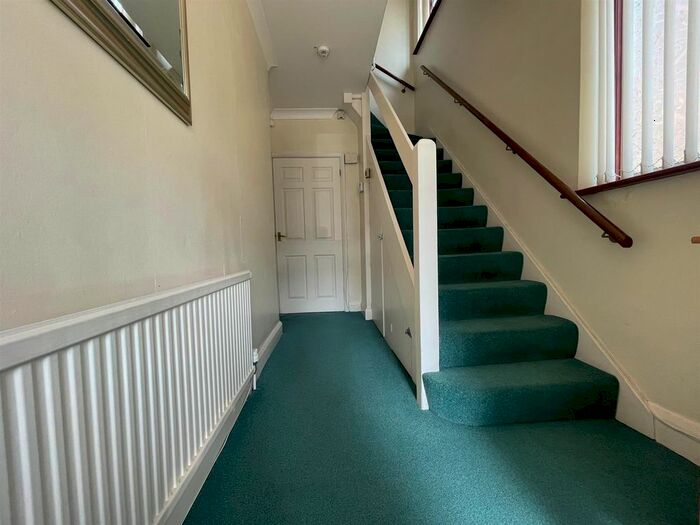 4 Bedroom End Of Terrace House To Rent In Somerset Road, Southall, UB1