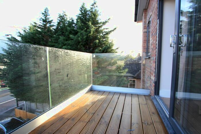 1 Bedroom Flat To Rent In London Road, Morden, SM4