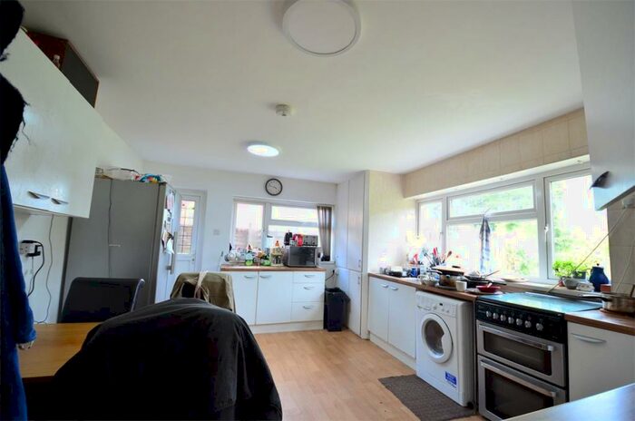 5 Bedroom End Of Terrace House To Rent In Student Property -, Gibbions Road, Selly Oak, Birmingham, B29