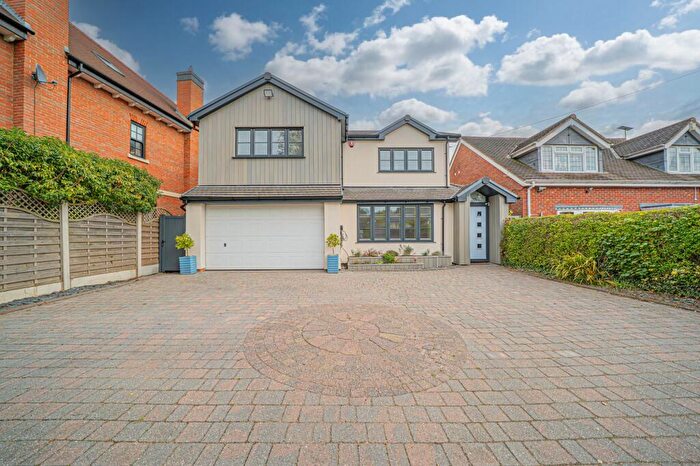 5 Bedroom Detached House For Sale In Fishers Drive, Solihull, B90