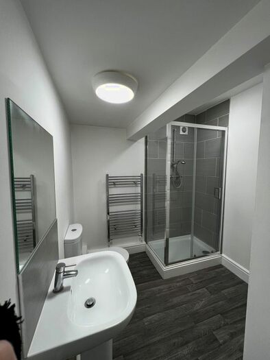 2 Bedroom Flat To Rent In Southfields Road, Eastbourne BN21