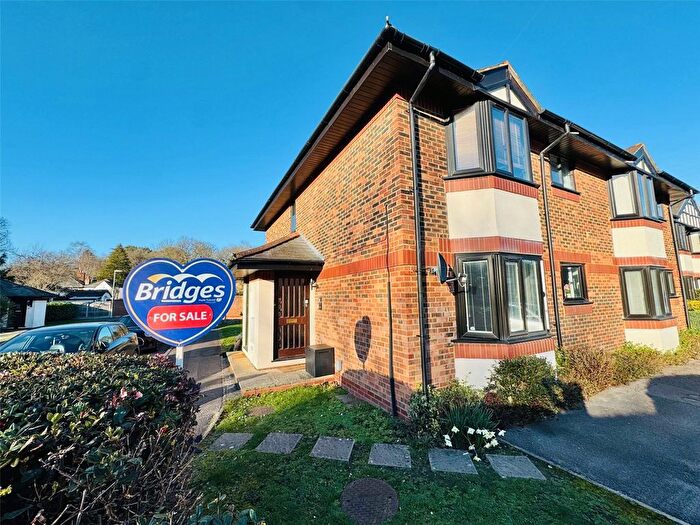 2 Bedroom Maisonette For Sale In Waterside Court, Fleet, Hampshire, GU51