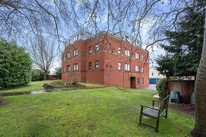 2 Bedroom Flat For Sale In Hales Road, Cheltenham, GL52