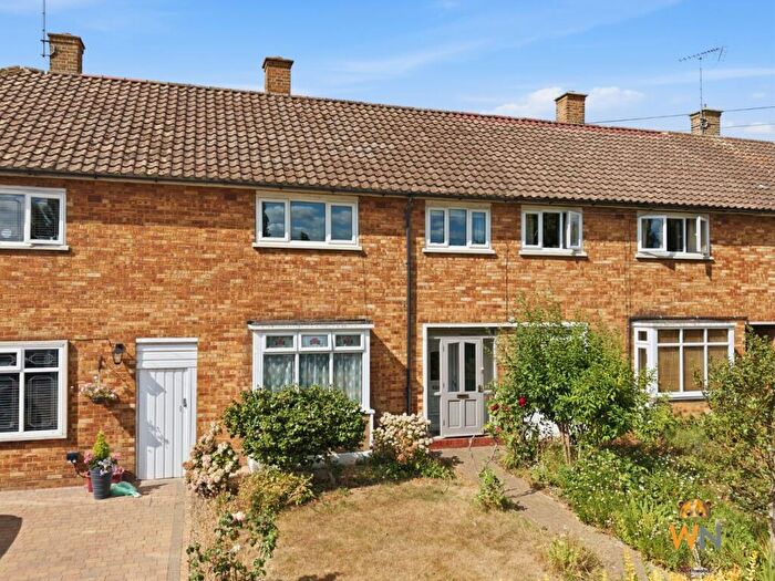 3 Bedroom Terraced House For Sale In Claughton Way, Hutton, Brentwood, CM13
