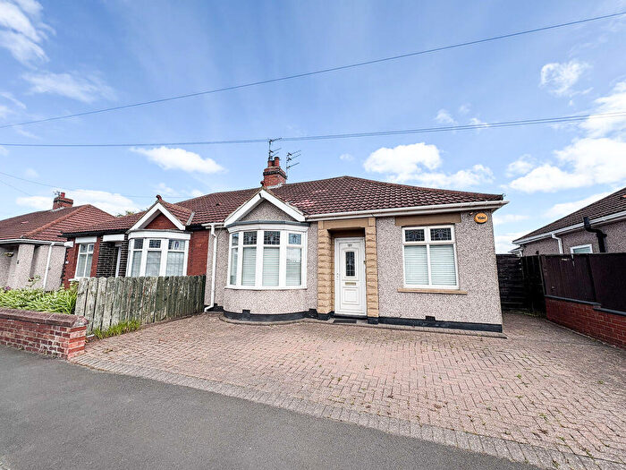 2 Bedroom Semi-Detached Bungalow For Sale In Newsham Road, Blyth, NE24