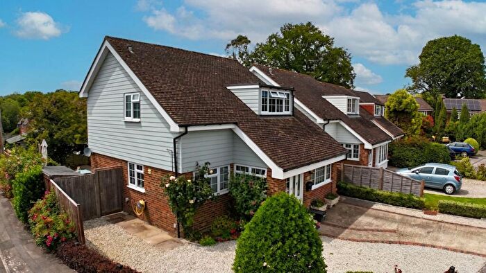 4 Bedroom Detached House For Sale In Oakfield, Plaistow, RH14