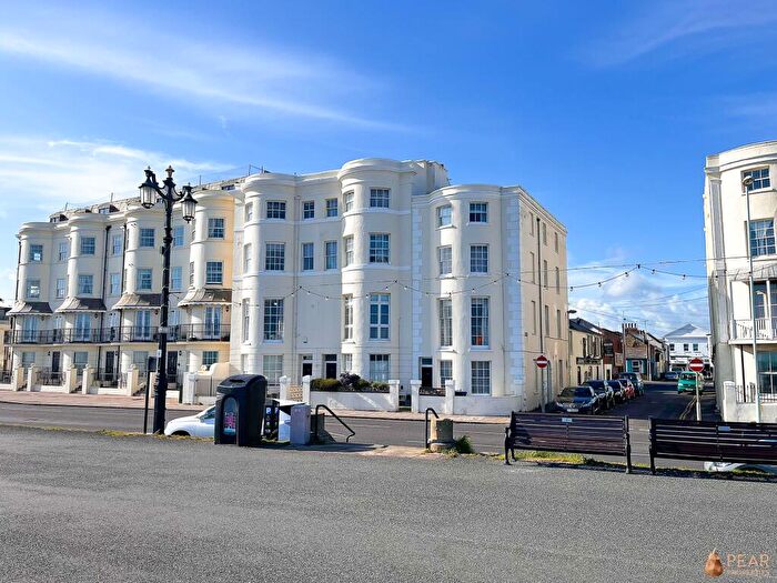 1 Bedroom Flat To Rent In Marine Parade, Worthing, BN11