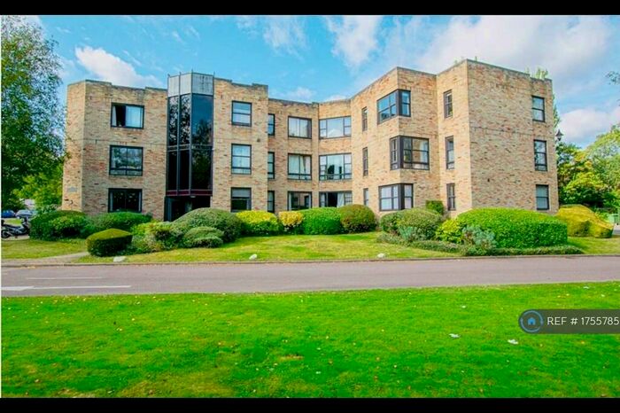 2 Bedroom Flat To Rent In Manhattan Drive, Cambridge, CB4