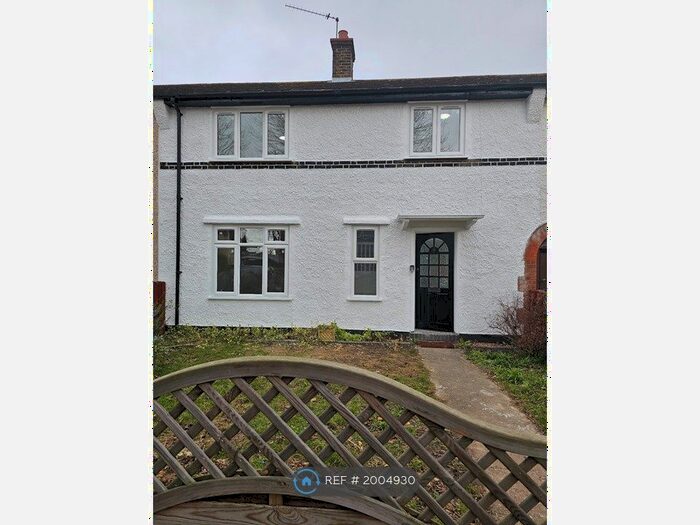3 Bedroom Terraced House To Rent In Sycamore Grove, Southend-On-Sea, SS2