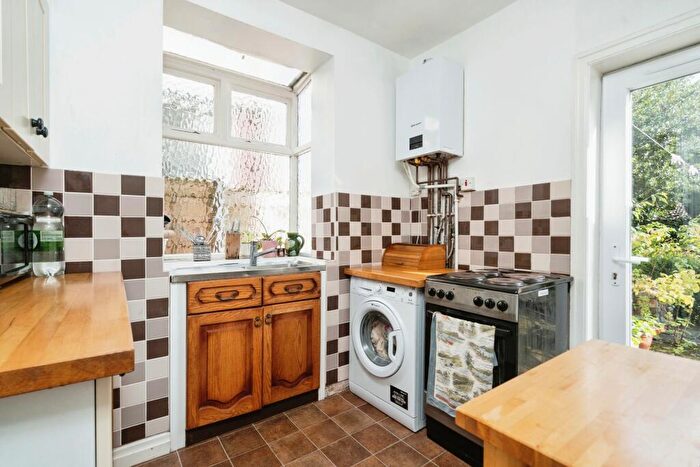 3 Bedroom Semi-Detached House For Sale In Willowbank Avenue, Bolton, Lancashire, BL2