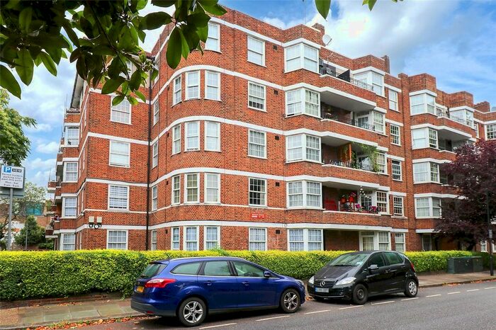 3 Bedroom Flat To Rent In Becklow Gardens, London, W12