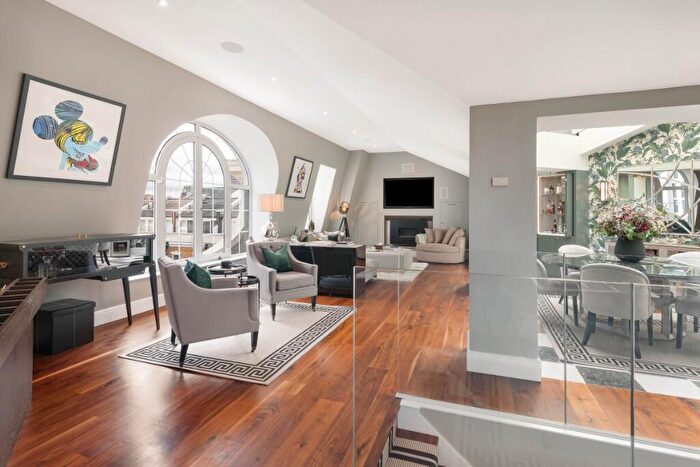 4 Bedroom Duplex For Sale In Carlyle Court, Chelsea Harbour, London, SW10