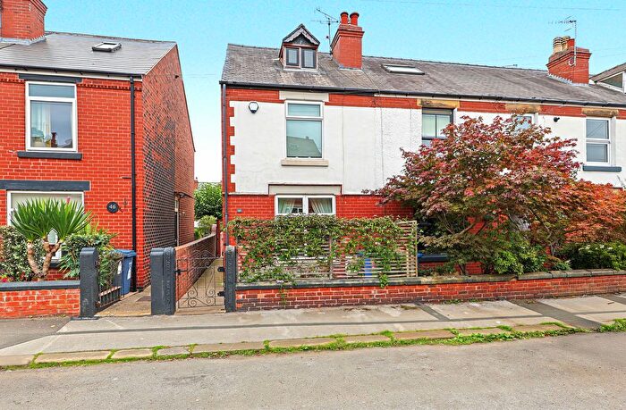 2 Bedroom Terraced House For Sale In St. Thomas Street, Brampton, Chesterfield, S40