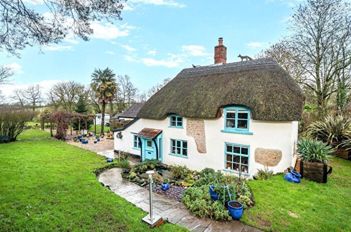 2 Bedroom Detached House For Sale In Plymtree, Cullompton, EX15