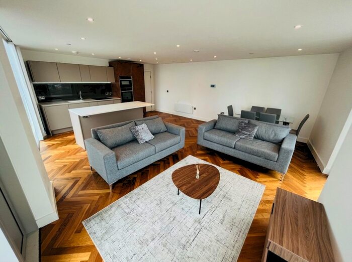 2 Bedroom Flat To Rent In South Tower, Manchester, M15