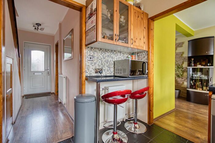 3 Bedroom Terraced House For Sale In Walcot, Swindon, SN3