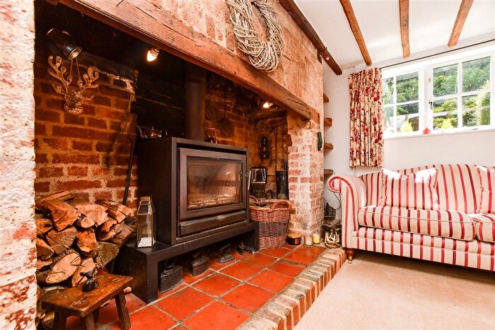 3 Bedroom Link Detached House For Sale In Furnace Lane, Cowden, Edenbridge, Kent, TN8