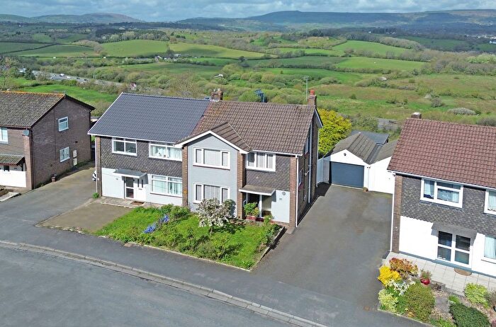 3 Bedroom Semi-Detached House For Sale In Allt-Yr-Yn Crescent, Newport, NP20