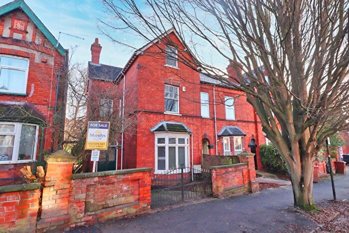 5 Bedroom End Of Terrace House For Sale In Ashlin Grove, Lincoln, LN1