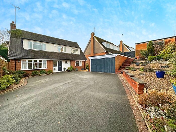 4 Bedroom Detached House For Sale In Quail Green, Wightwick, Wolverhampton, WV6