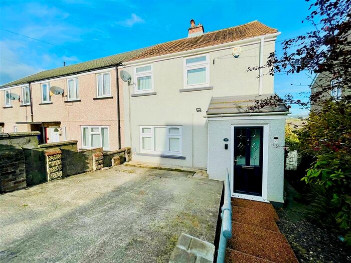 2 Bedroom Semi-Detached House To Rent In Bro-y-Ffrwd, Merthyr Tydfil, CF48