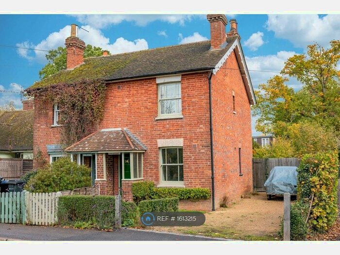 2 Bedroom Semi-Detached House To Rent In The Street, Charlwood, Horley, RH6