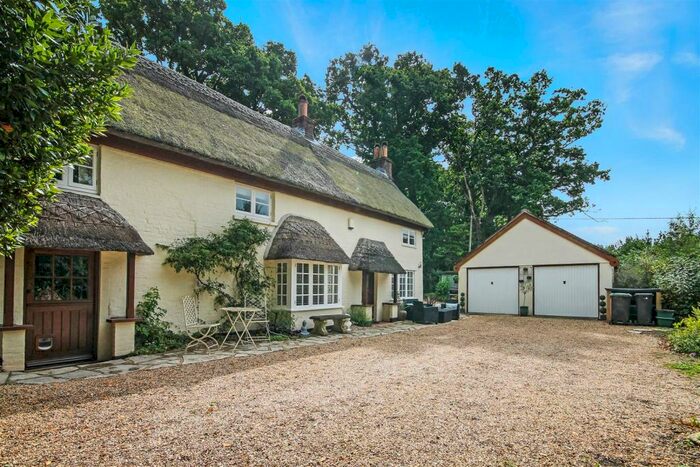 4 Bedroom Detached House For Sale In Organford Road, Holton Heath, Poole, BH16