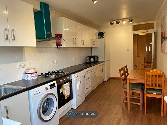 4 Bedroom Terraced House To Rent In Havelock Street, London, N1