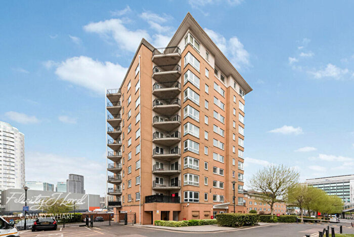 2 Bedroom Apartment For Sale In Newport Avenue, London, E14