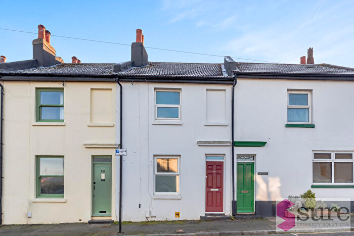 2 Bedroom Terraced House To Rent In Howard Road, Brighton, BN2