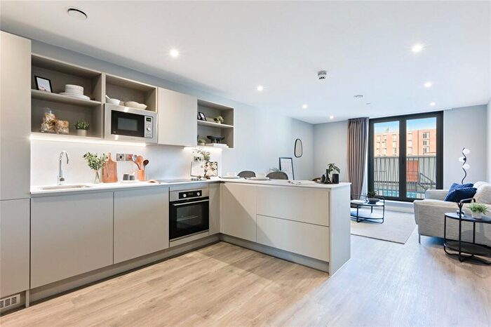 1 Bedroom Apartment To Rent In Spinners Yard, Skinner Ln, LS7