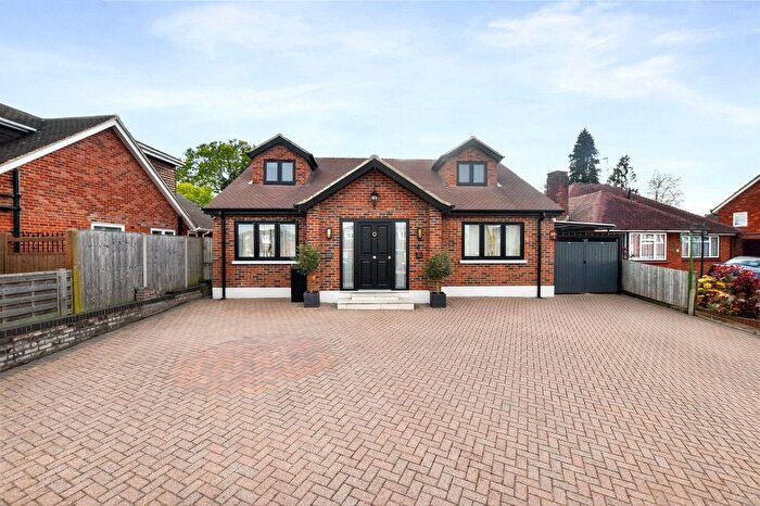 4 Bedroom Bungalow For Sale In Brackendene, Dartford, Kent, DA2