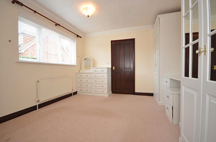 3 Bedroom Detached Bungalow For Sale In East Langham Road, Raunds, NN9