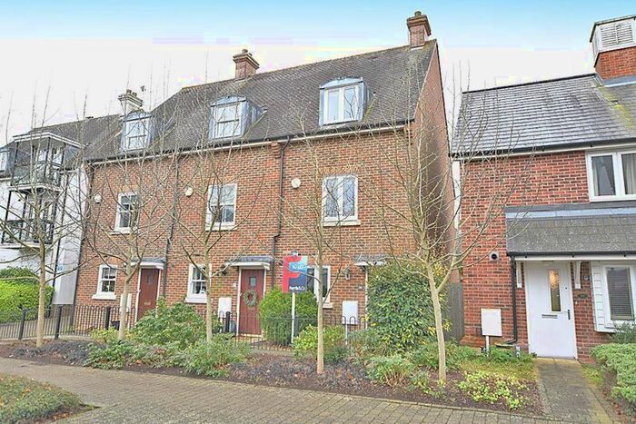 4 Bedroom Terraced House To Rent In Queen Street, Kings Hill, West Malling, ME19