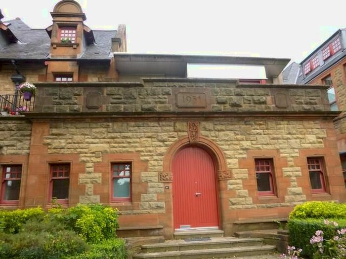 2 Bedroom Town House To Rent In Coplaw Street, Glasgow, G42