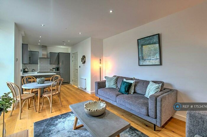 2 Bedroom Flat To Rent In Wilbraham Road, Manchester, M21