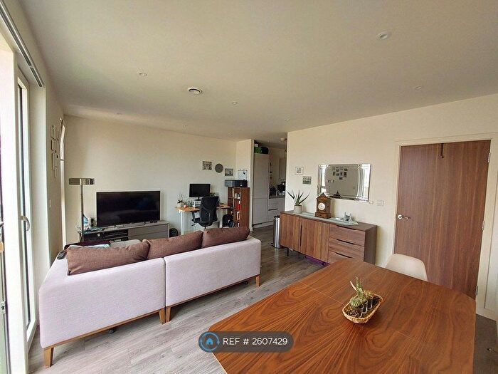1 Bedroom Flat To Rent In Dunnock House, London, NW9