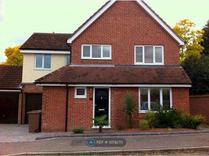 5 Bedroom Detached House To Rent In Leeward Road, South Woodham Ferrers, Chelmsford, CM3