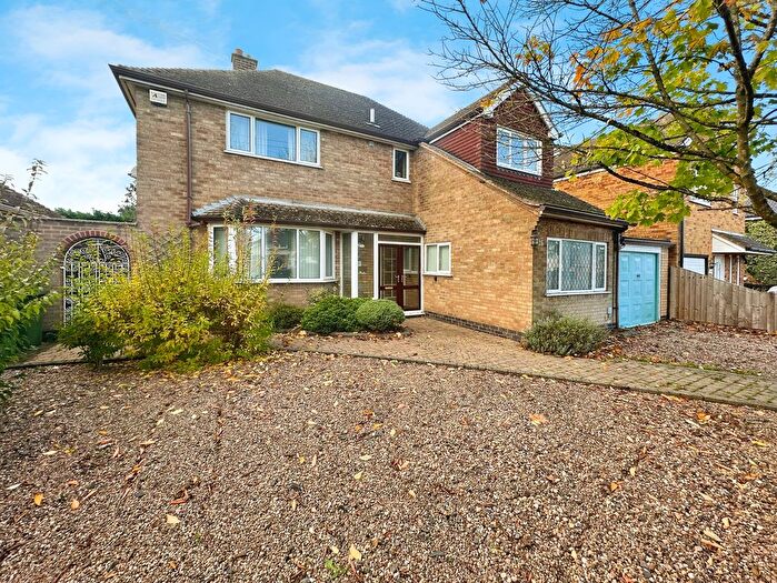 3 Bedroom Detached House For Sale In Cherry Tree Avenue, Kirby Muxloe, LE9