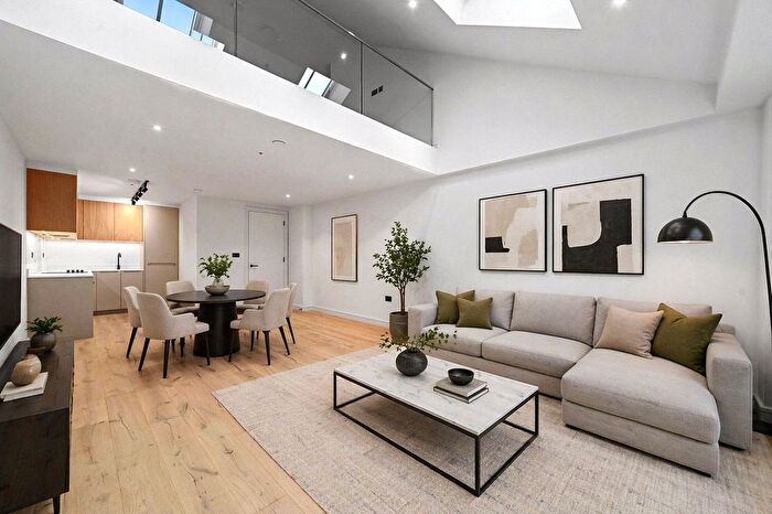 2 Bedroom Flat For Sale In The Threadworks, Hollybush Gardens, London, E2