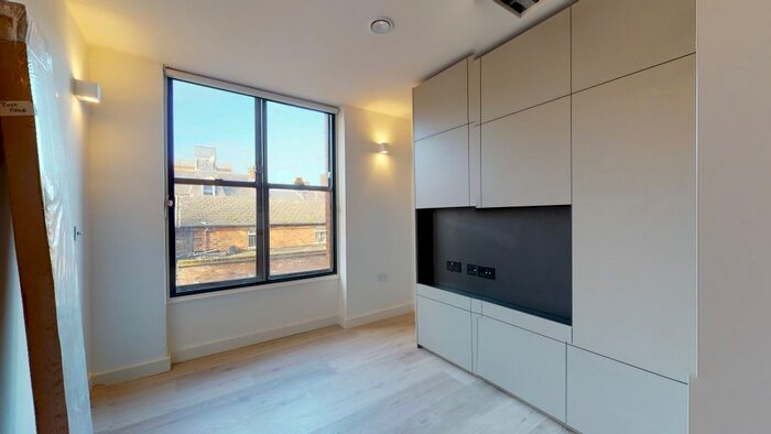 Studio To Rent In George Street, Luton, LU1