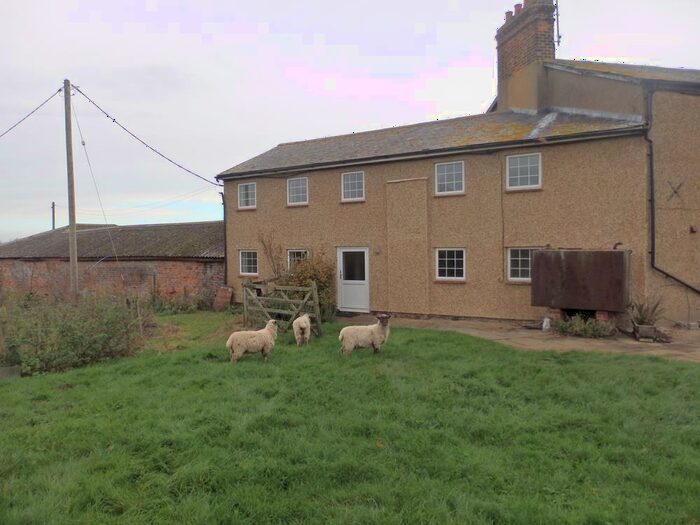 2 Bedroom Cottage To Rent In Hollow Farm, Rushden Road, MK44