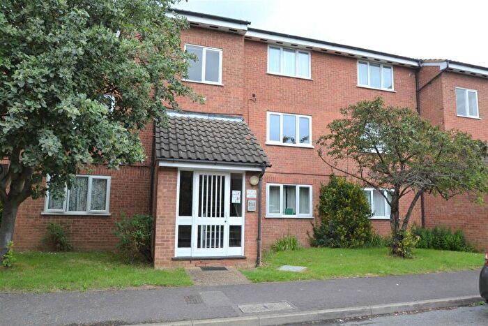 1 Bedroom Apartment To Rent In Millhaven Close, Romford, RM6
