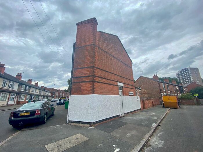 3 Bedroom House To Rent In Whittier Road, Sneinton, NG2