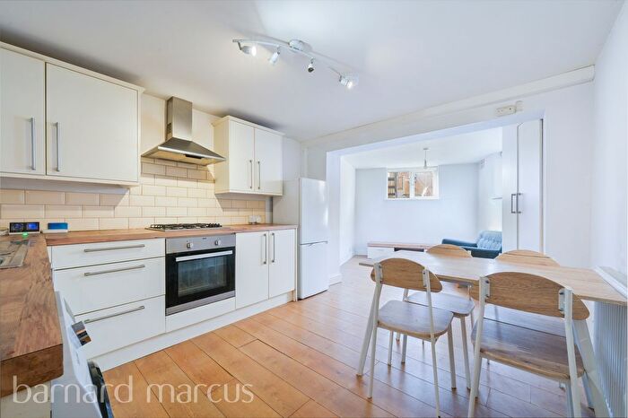 1 Bedroom Flat To Rent In Eardley Road, London, SW16