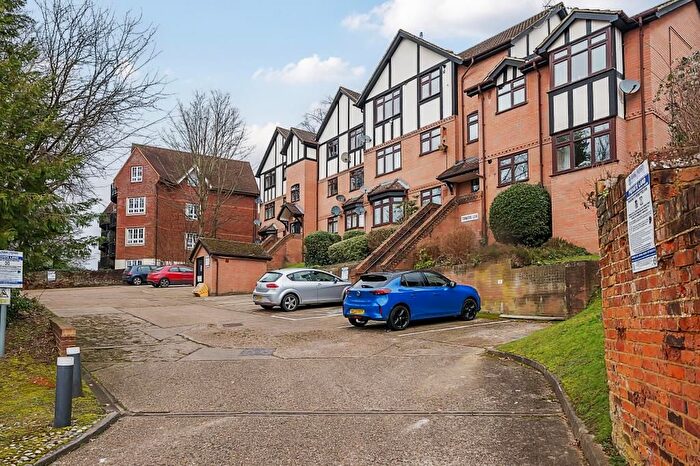 2 Bedroom Flat For Sale In High Wycombe, Train Station, Buckinghamshire, HP13
