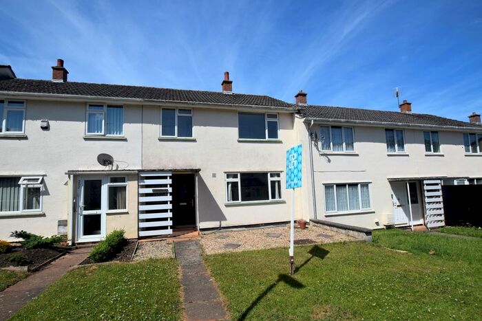 3 Bedroom Terraced House To Rent In Cheddon Road, Taunton, Somerset, TA2